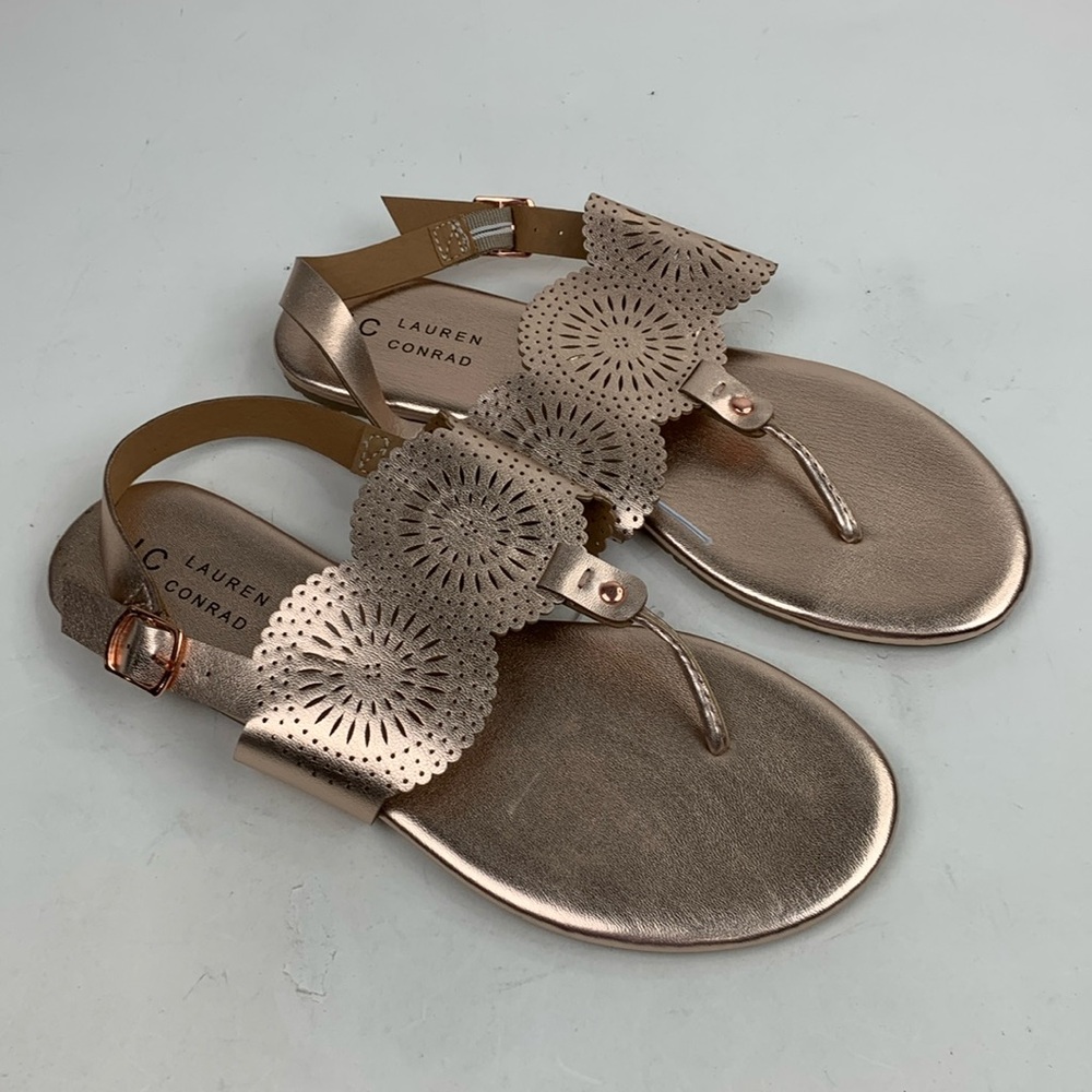 Lauren Conrad Thong Flat Sandals Buckle Strap  Rose Gold Pink Size 9 New